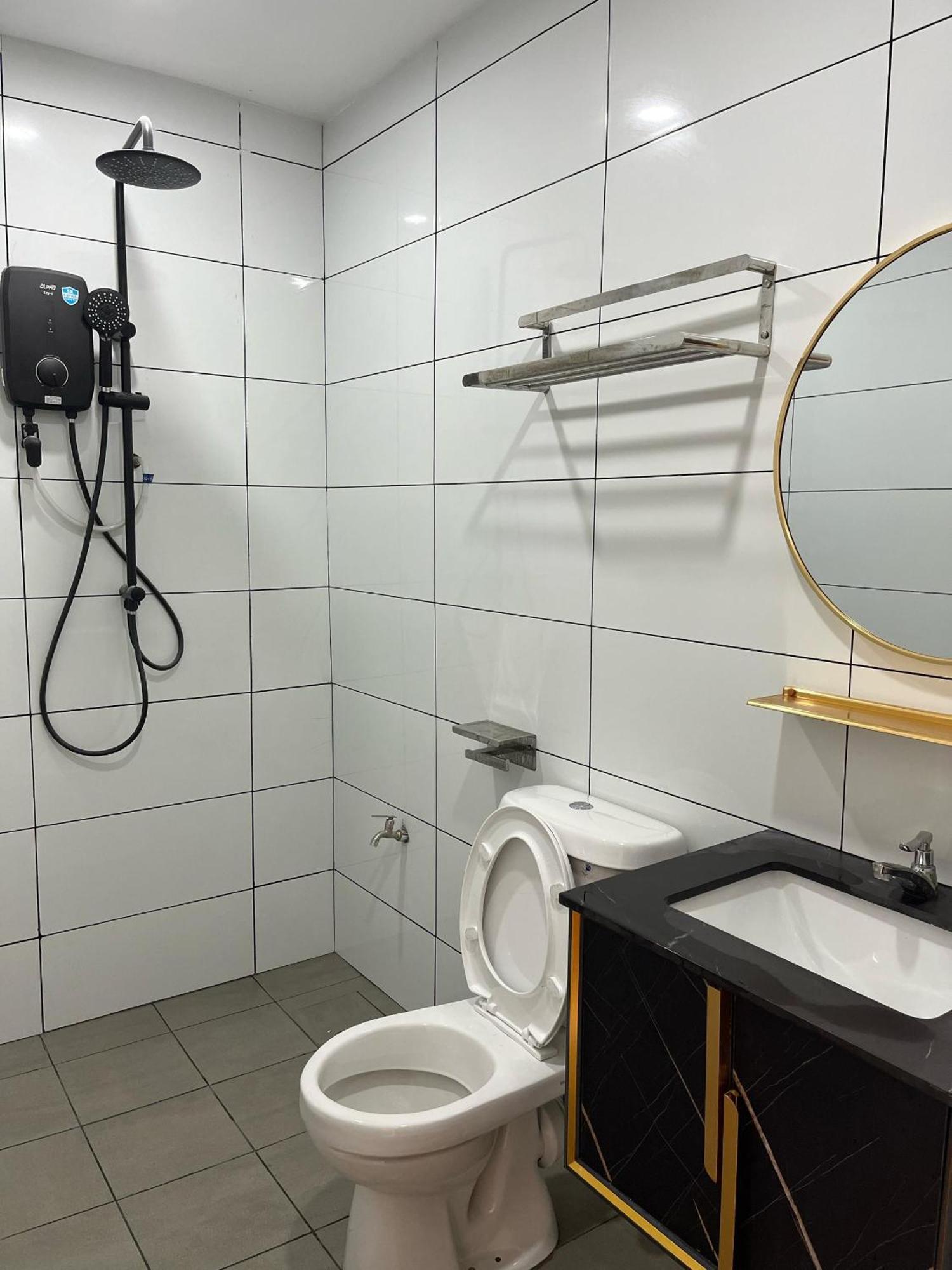 Halo Hotel Semporna Exteriör bild