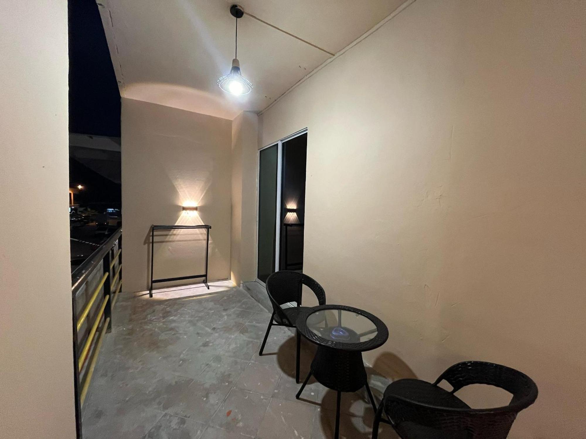 Halo Hotel Semporna Exteriör bild