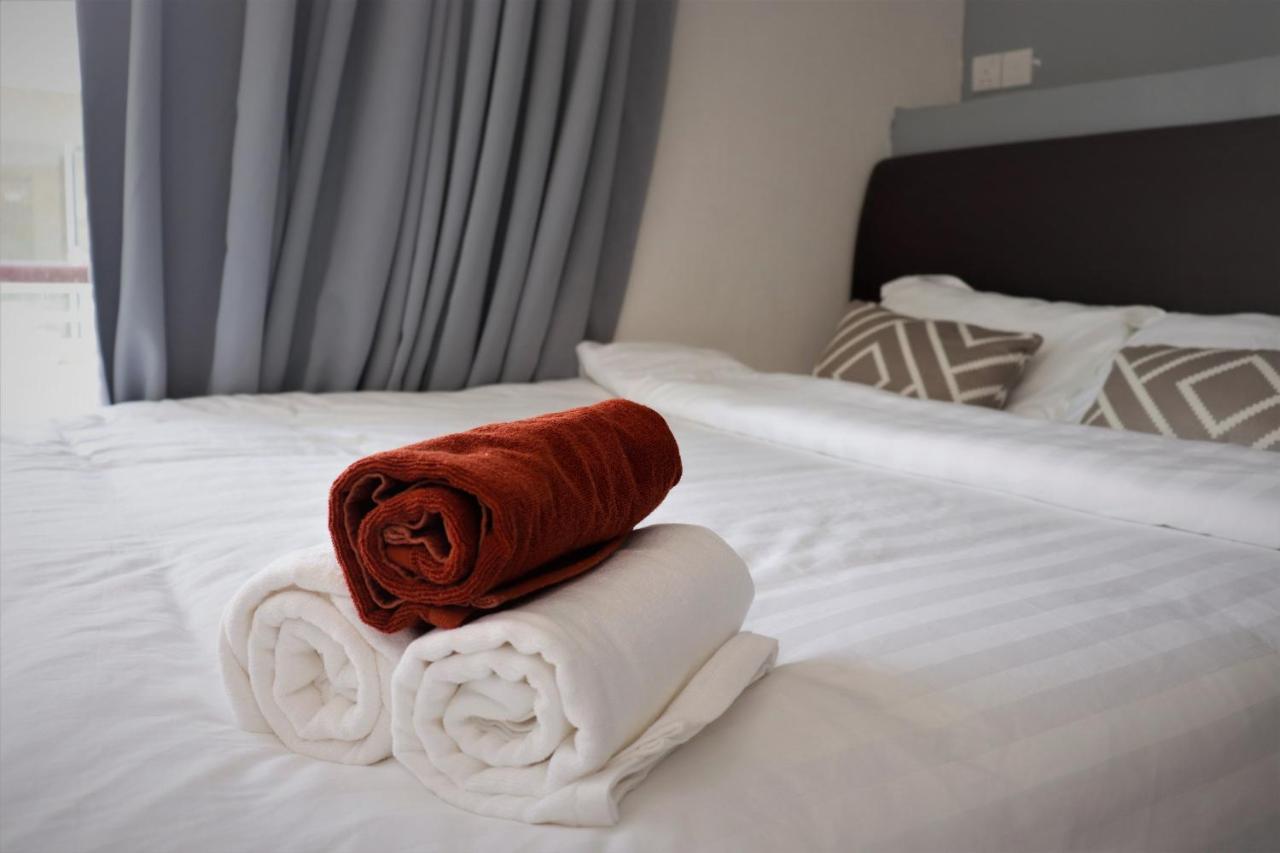 Halo Hotel Semporna Exteriör bild