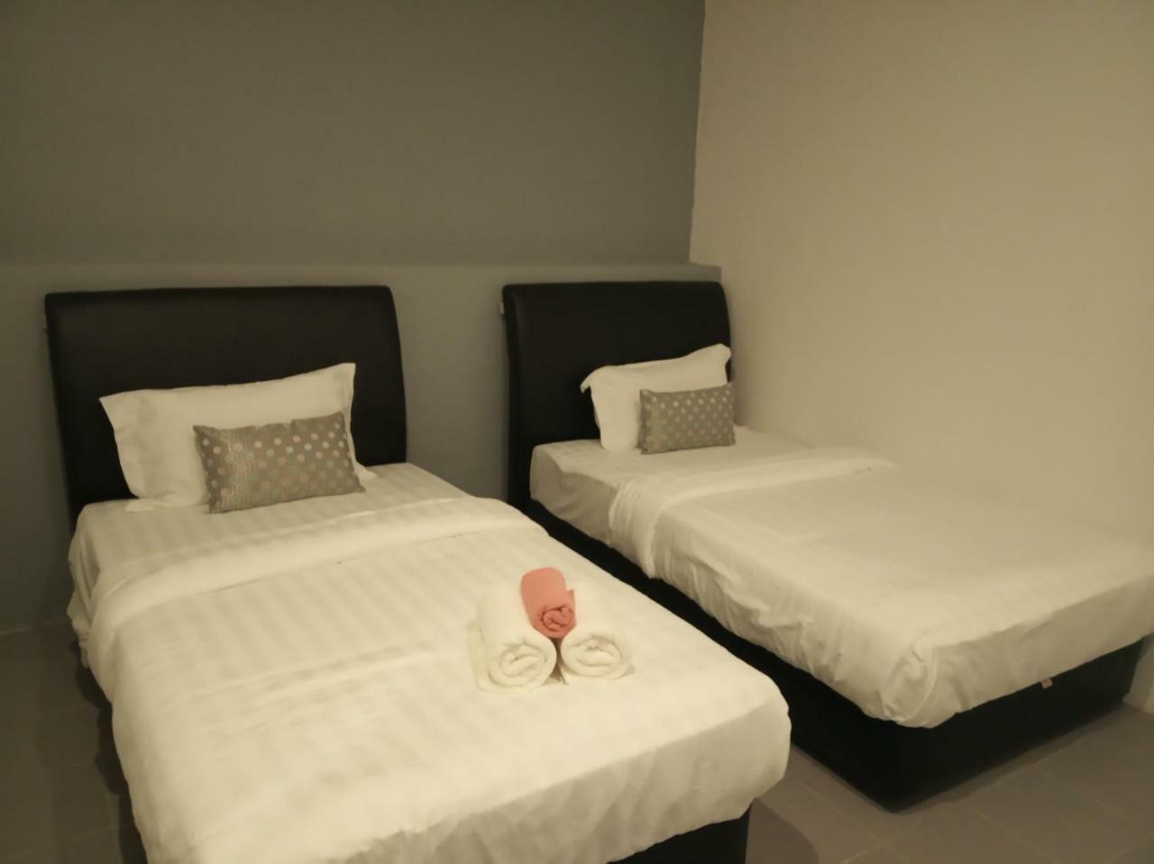 Halo Hotel Semporna Exteriör bild